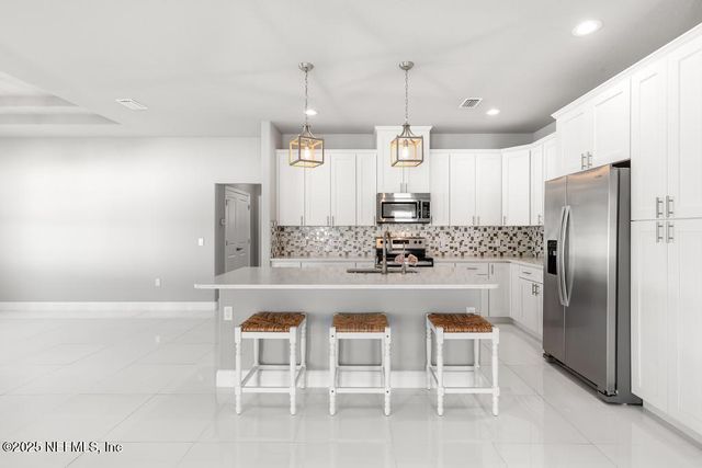 20 EVANSVILLE Lane, Palm Coast, FL 32164