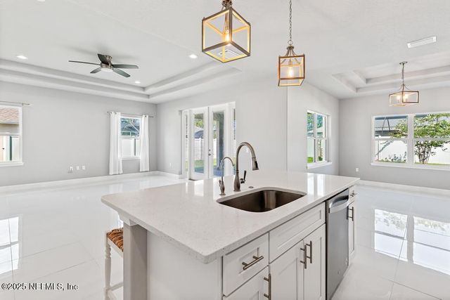 20 EVANSVILLE Lane, Palm Coast, FL 32164