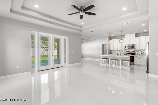 20 EVANSVILLE Lane, Palm Coast, FL 32164