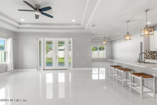 20 EVANSVILLE Lane, Palm Coast, FL 32164