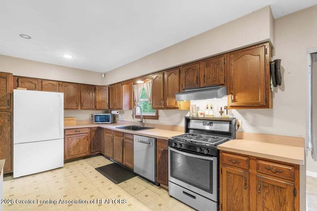 2016 S Aurelius Road, Mason, MI 48854