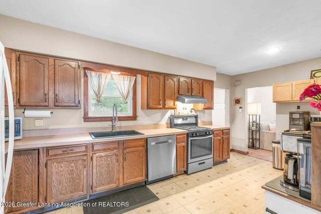 2016 S Aurelius Road, Mason, MI 48854