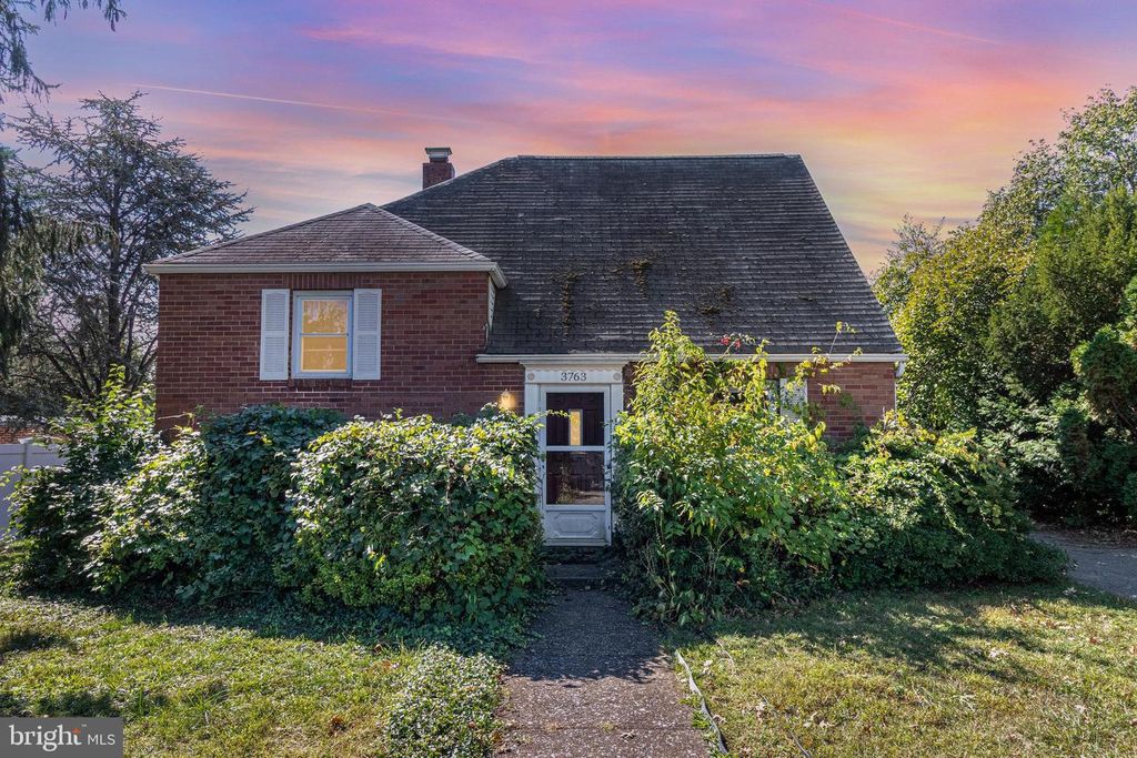 3763 MONTOUR ST, Harrisburg, PA 17111