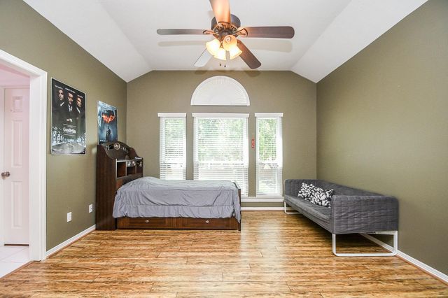 19 Clear Springs Court, Sugar Land, TX 77479