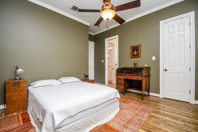 19 Clear Springs Court, Sugar Land, TX 77479