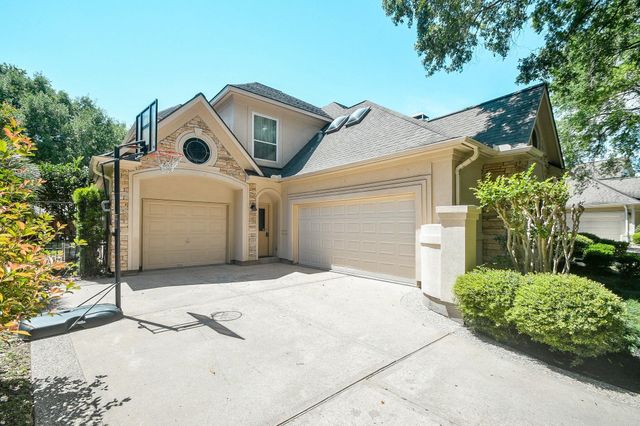 19 Clear Springs Court, Sugar Land, TX 77479