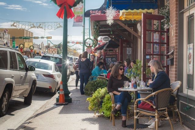 711 E Wall Street, Grapevine, TX 76051