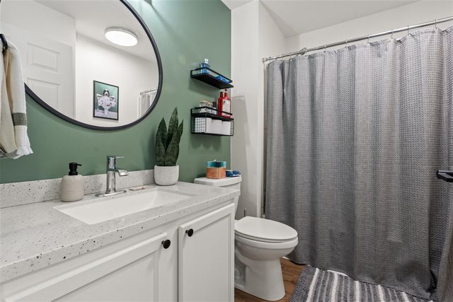 1097 Ann Arbor Road, Plymouth, MI 48170
