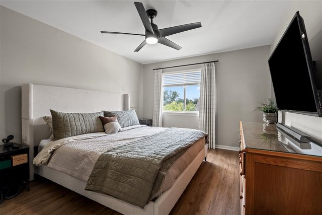 1097 Ann Arbor Road, Plymouth, MI 48170