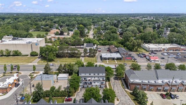 1097 Ann Arbor Road, Plymouth, MI 48170