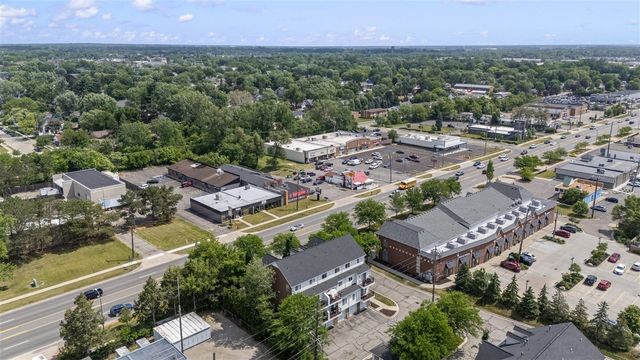 1097 Ann Arbor Road, Plymouth, MI 48170