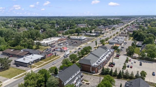 1097 Ann Arbor Road, Plymouth, MI 48170