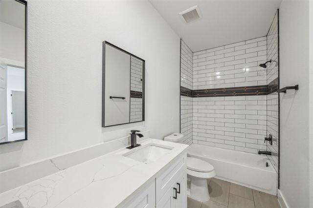 3704 Avenue S E, Santa Fe, TX 77510