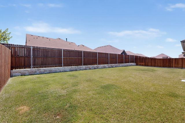 274 Wishing Pond Road, Lavon, TX 75166