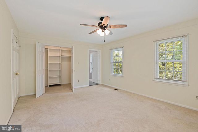 9404 GOLDFIELD LN, Burke, VA 22015