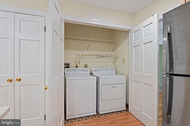 9404 GOLDFIELD LN, Burke, VA 22015