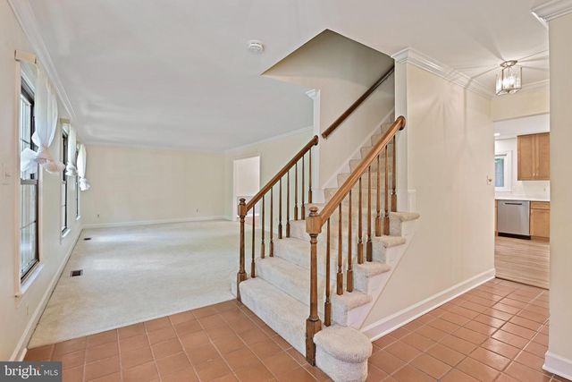9404 GOLDFIELD LN, Burke, VA 22015