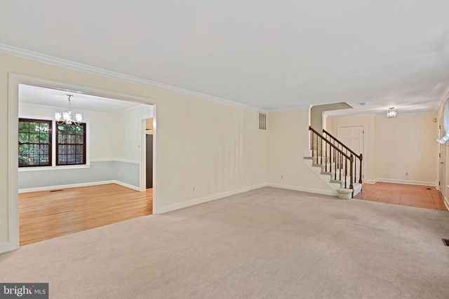 9404 GOLDFIELD LN, Burke, VA 22015
