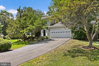 9404 GOLDFIELD LN, Burke, VA 22015
