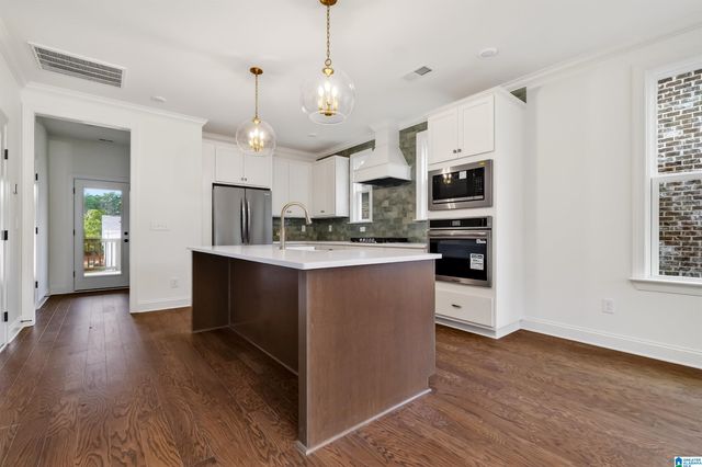 126 JEFFERSON PLACE, Birmingham, AL 35242