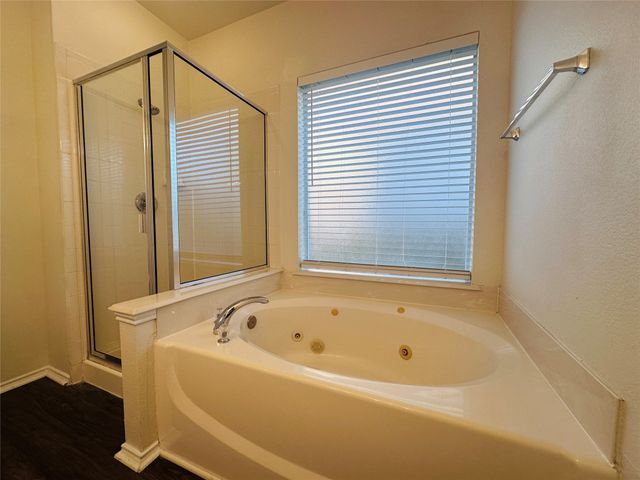 2304 Collington Drive, Roanoke, TX 76262