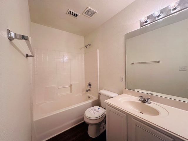 2304 Collington Drive, Roanoke, TX 76262