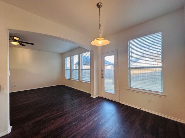 2304 Collington Drive, Roanoke, TX 76262