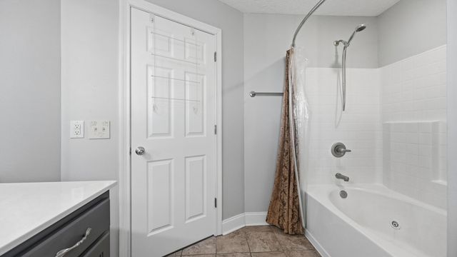 75 Battle Bluff Drive, Rossville, GA 30741