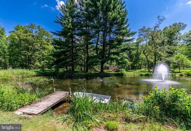 1045 LOWER PINE CREEK RD, Chester Springs, PA 19425