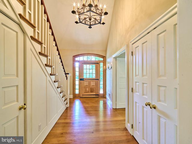 1045 LOWER PINE CREEK RD, Chester Springs, PA 19425