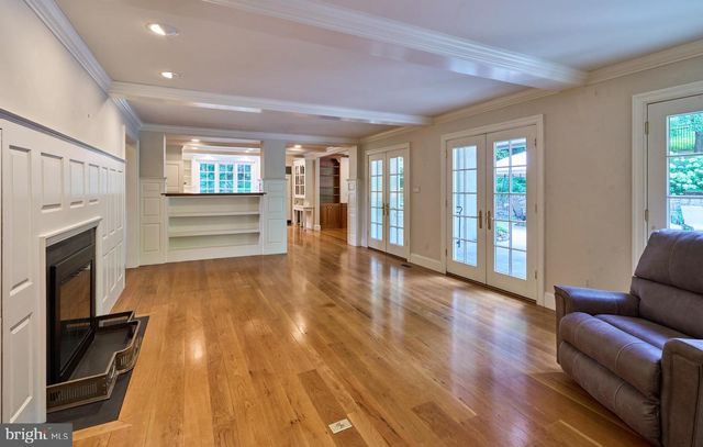 1045 LOWER PINE CREEK RD, Chester Springs, PA 19425