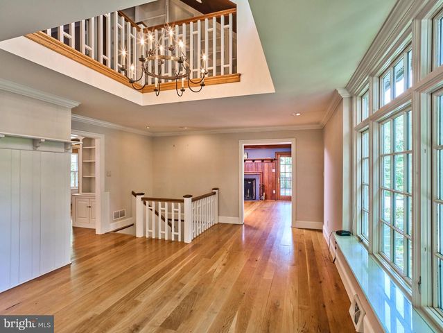 1045 LOWER PINE CREEK RD, Chester Springs, PA 19425