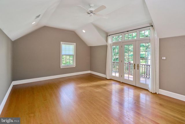 1045 LOWER PINE CREEK RD, Chester Springs, PA 19425