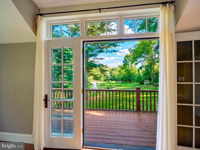 1045 LOWER PINE CREEK RD, Chester Springs, PA 19425