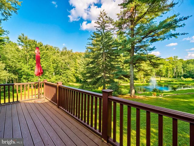 1045 LOWER PINE CREEK RD, Chester Springs, PA 19425