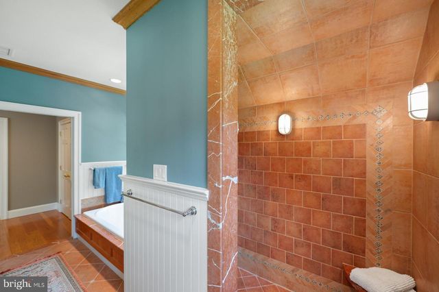 1045 LOWER PINE CREEK RD, Chester Springs, PA 19425
