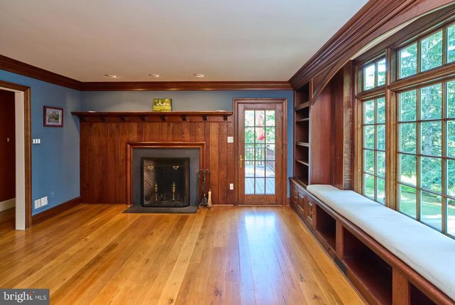 1045 LOWER PINE CREEK RD, Chester Springs, PA 19425