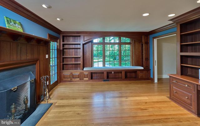 1045 LOWER PINE CREEK RD, Chester Springs, PA 19425
