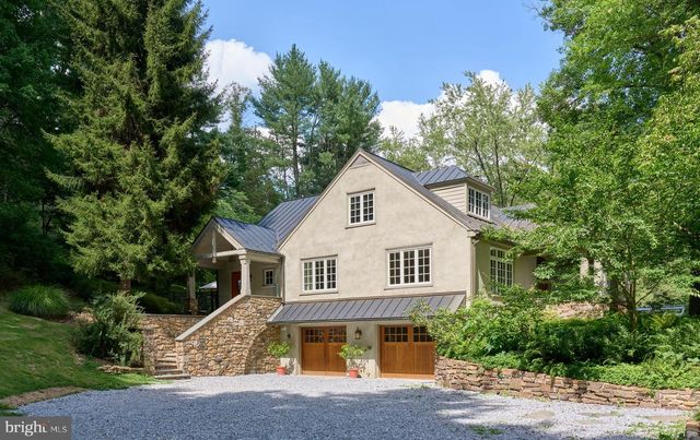 1045 LOWER PINE CREEK RD, Chester Springs, PA 19425