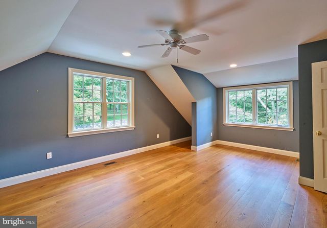 1045 LOWER PINE CREEK RD, Chester Springs, PA 19425