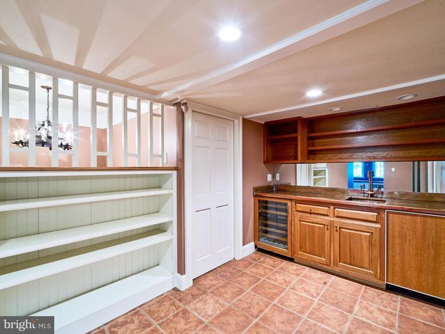 1045 LOWER PINE CREEK RD, Chester Springs, PA 19425