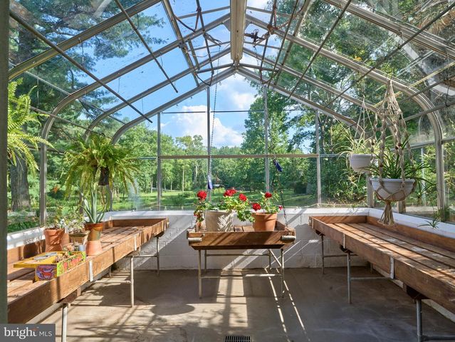 1045 LOWER PINE CREEK RD, Chester Springs, PA 19425