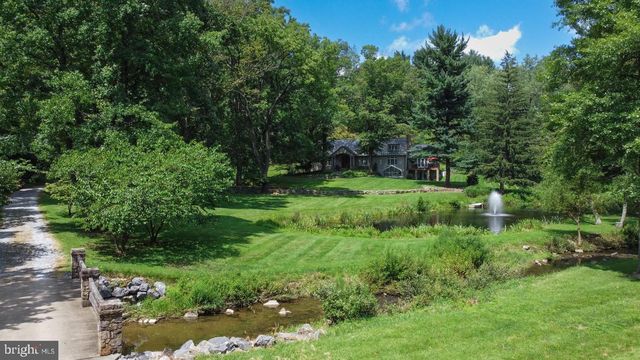 1045 LOWER PINE CREEK RD, Chester Springs, PA 19425