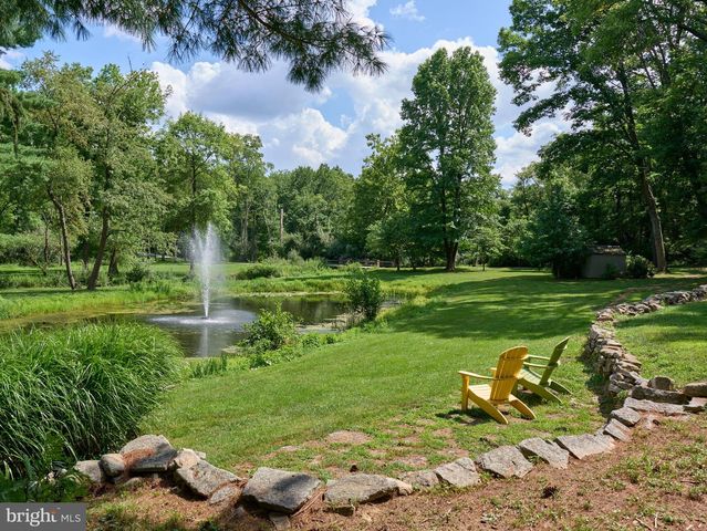 1045 LOWER PINE CREEK RD, Chester Springs, PA 19425