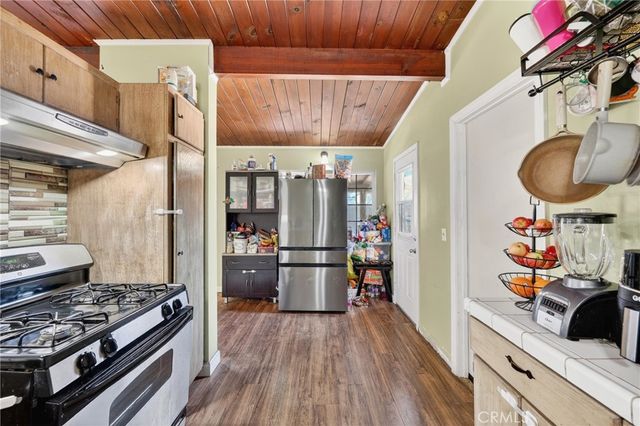 2415 Merrywood, Pomona, CA 91767