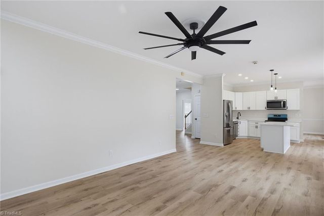 6616 Ivystone Drive, Jamestown, NC 27282