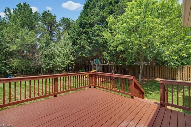6616 Ivystone Drive, Jamestown, NC 27282