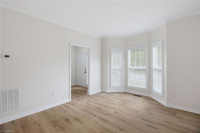 6616 Ivystone Drive, Jamestown, NC 27282