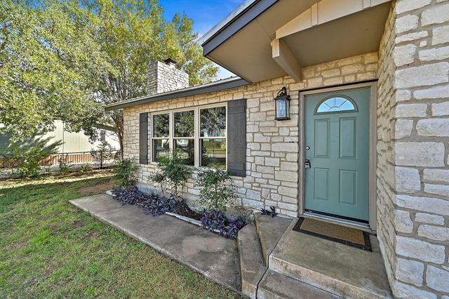 551 N Grange ST, Bertram, TX 78605