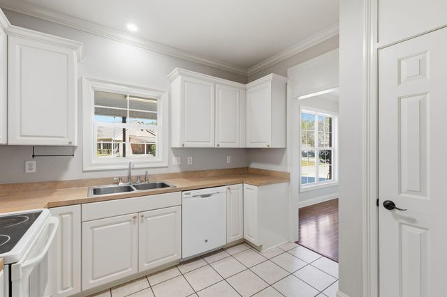 85 Bridgefield Ct., Hattiesburg, MS 39402